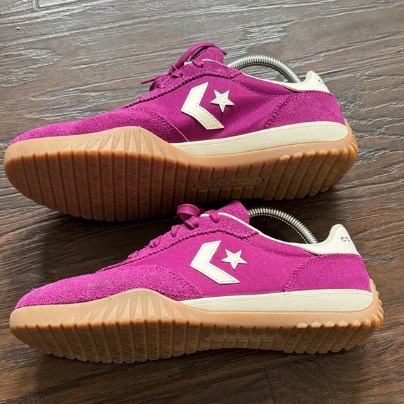 Like New Converse Women's Sneakers in Vibrant Violet & White - Picture 10 of 13